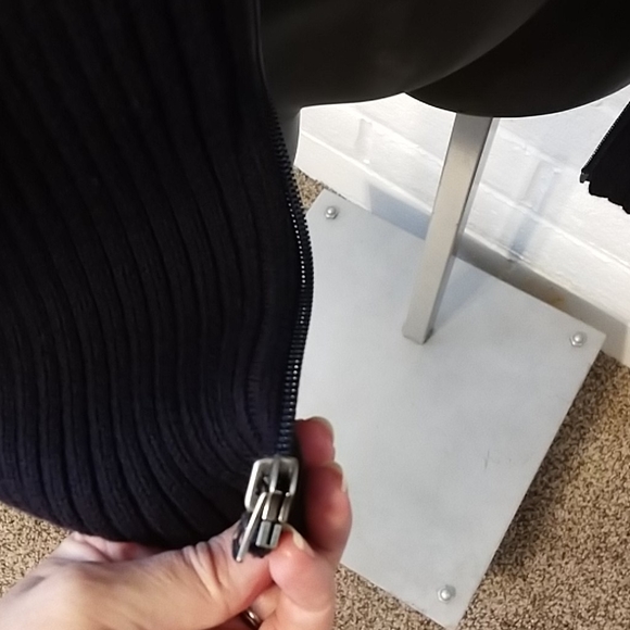 Ralph Lauren Large Full Zip Sweater - Picture 4 of 9